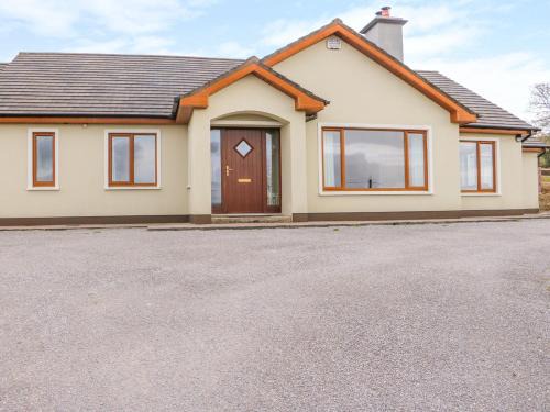 Farranfore House | Rossanean