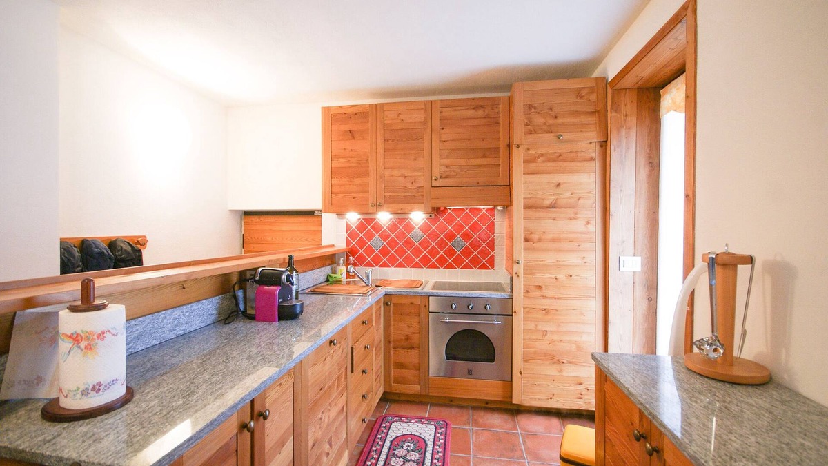 Montgenevre Apartment | Rossela, 2 bedrooms apartment 4/6 person, across from the slopes