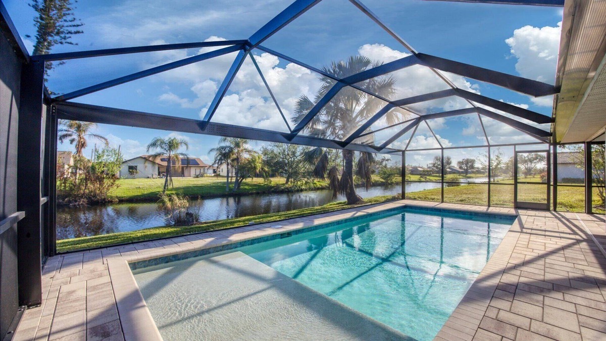 Pebble Beach House | Rotonda West Private Pool House 7 miles from Gulf Beaches