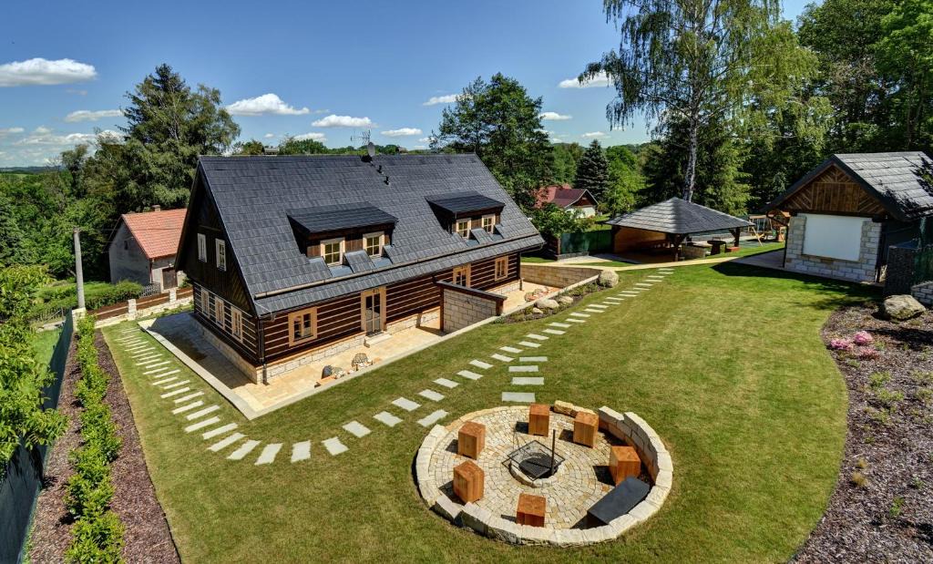 Ktova Apartment | Roubenka pod Troskami