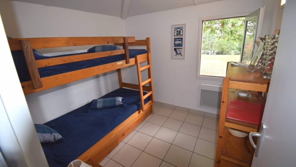 Le Mas-dAgenais Ski Chalet | Rouge Gorge - Village de 10 gîtes, style chalets en pin