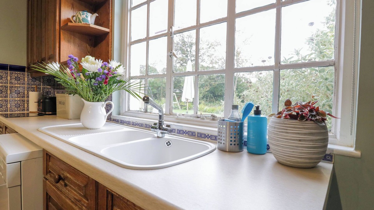 East Hanningfield Cottage | Rough Hill House