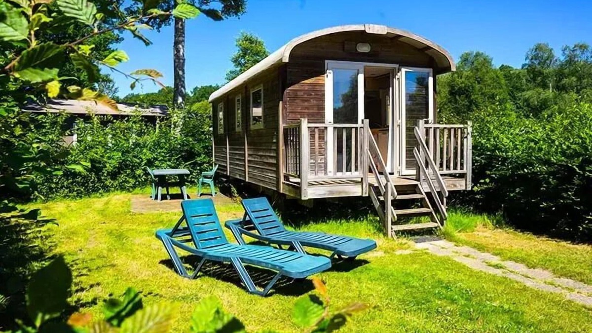 Sille-le-Guillaume Cabin | Roulotte - 2 Schlafzimmer 4 persons
