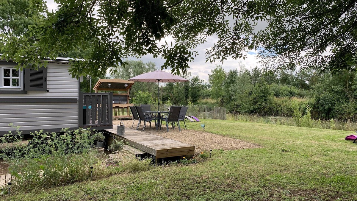 Vix House | Roulotte, Canoe, 4 bikes Marais Poitevin La Rochelle