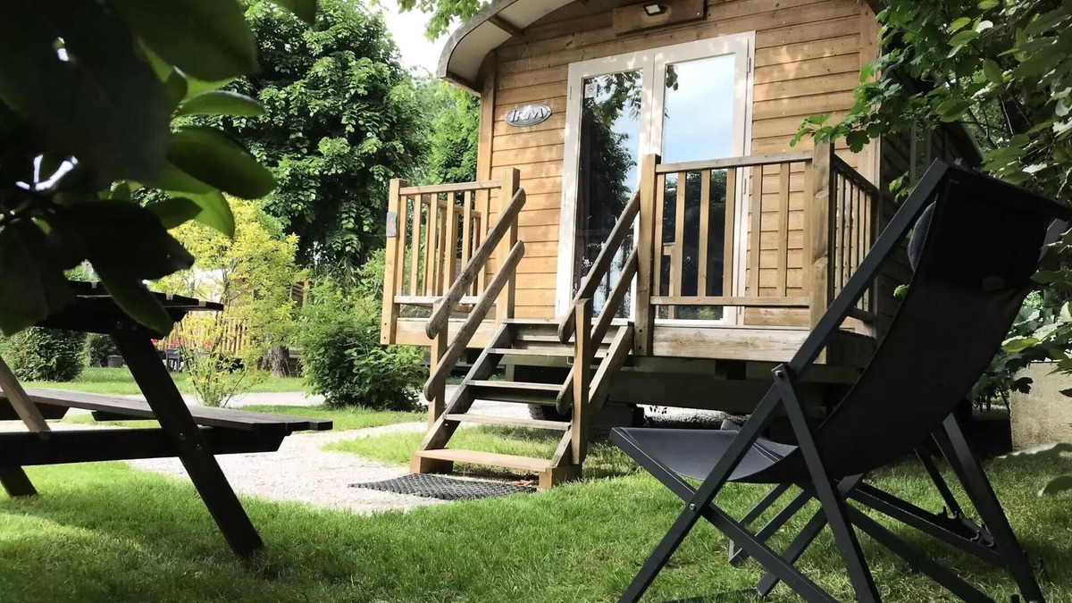 Soreze Cabin | Roulotte Comfort 21m2 - 2 Schlafzimmer - TV - Picknicktisch - mit Sanitäre 2 bis 4 Personen - 2 Pers. im Preis enthalten
