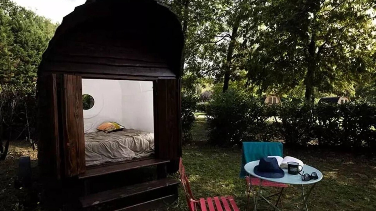 Bagneaux-sur-Loing Cabin | Roulotte Mozart 1 room 2 persons Without sanitary facilities