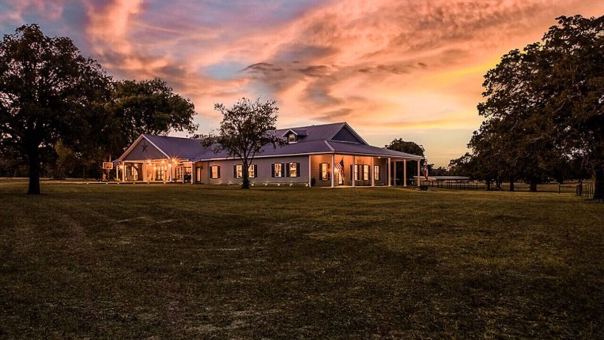 Ledbetter House | Round Top, This is the PLACE!