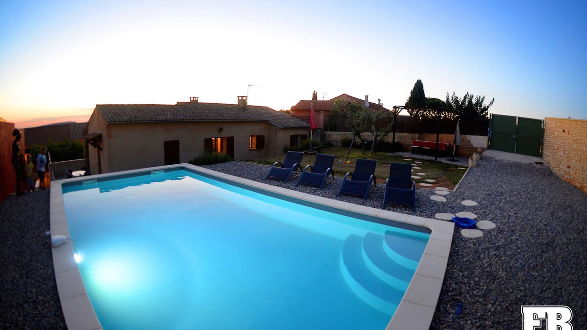 Roussillon House | Roussillon: a house in the village centre for 4-6 with a garden & swimming pool
