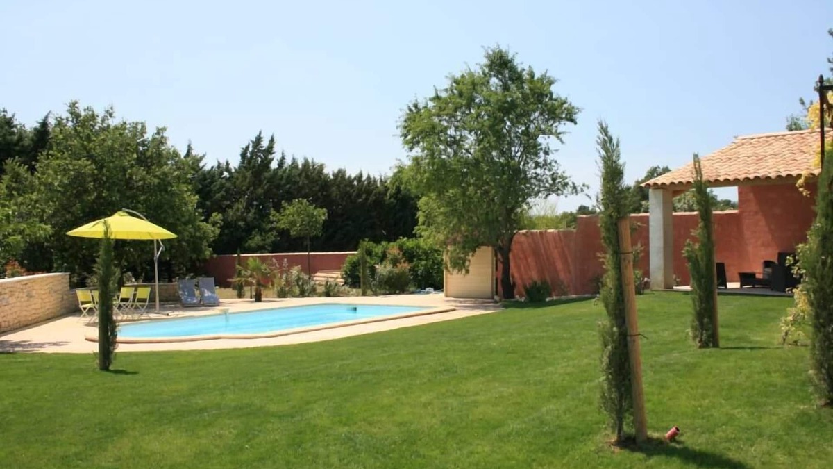 Roussillon House | Roussillon:Large Provencal villa in a quiet location-Private pool
