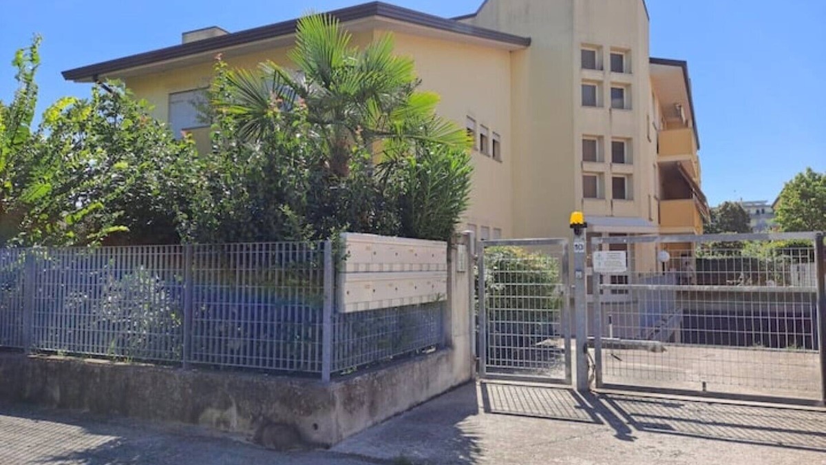 Rovigo Apartment | Roverella Apartment, Modern and Spacious.
