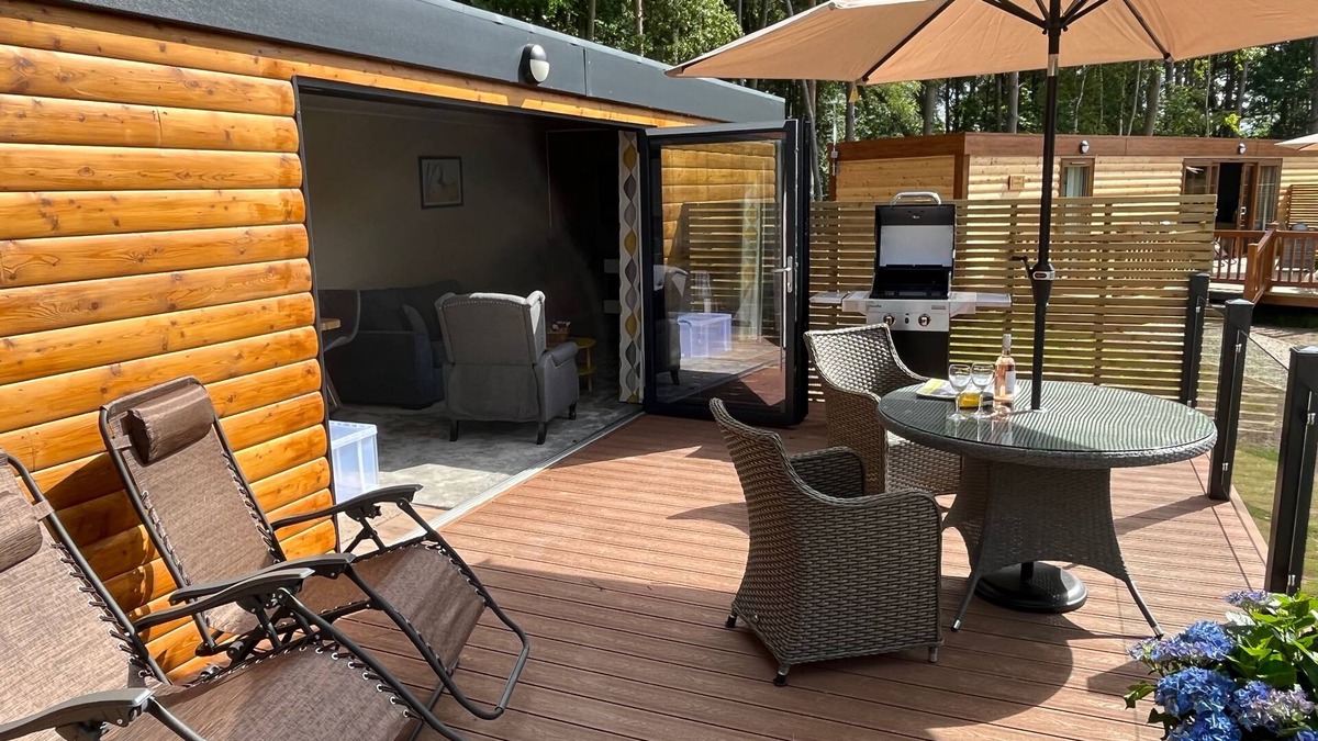 Storwood Cabin | Rowan Boutique Lodge for couples with a dog