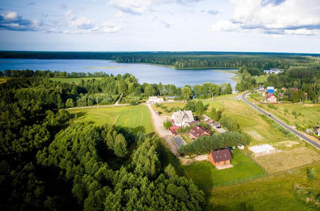 Płaska Bed & Breakfast | "Rowerowa Przystań" turystyka wiejska & agroturystyka nad jeziorem Serwy w sercu Puszczy