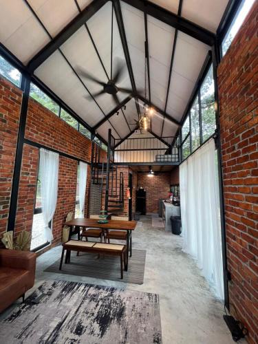 Kuala Klawang House | Royal Brick Cottage, Jelebu