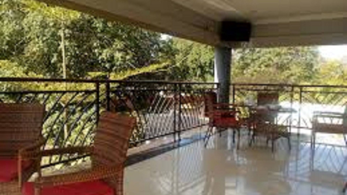 Kabwe Cabin | Royal Cashrise lodge