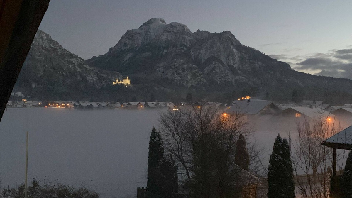 Waltenhofen Apartment | Royal castle and alpine view