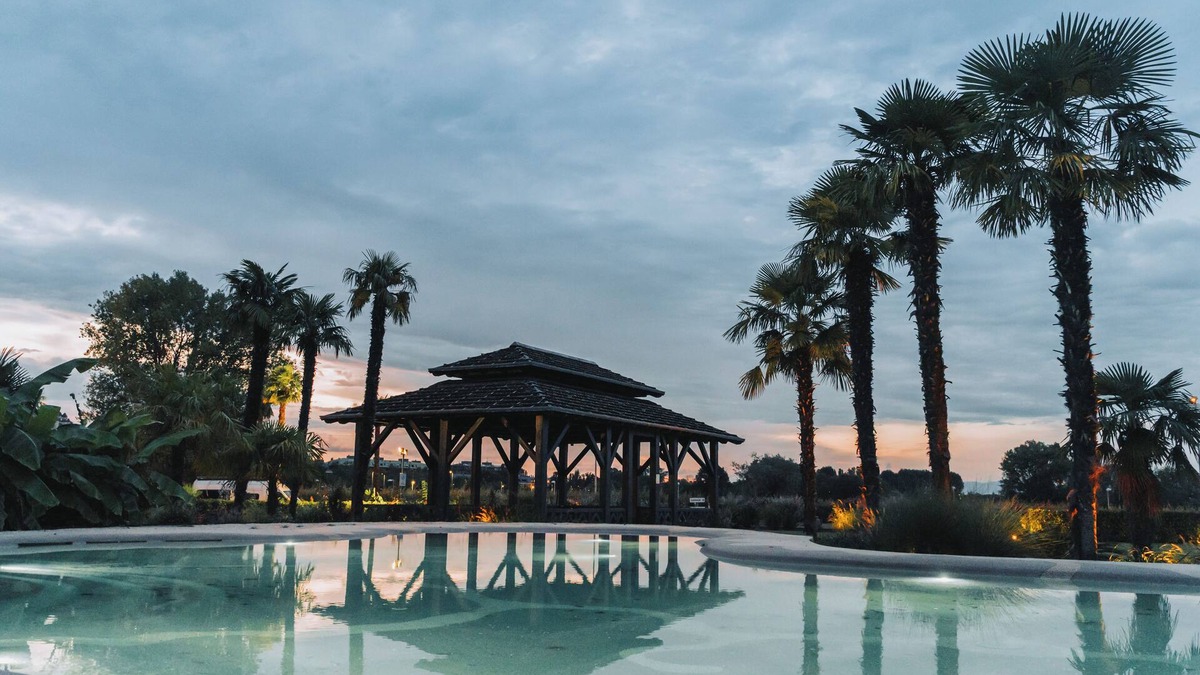 Assago Hotel | Royal Garden Hotel