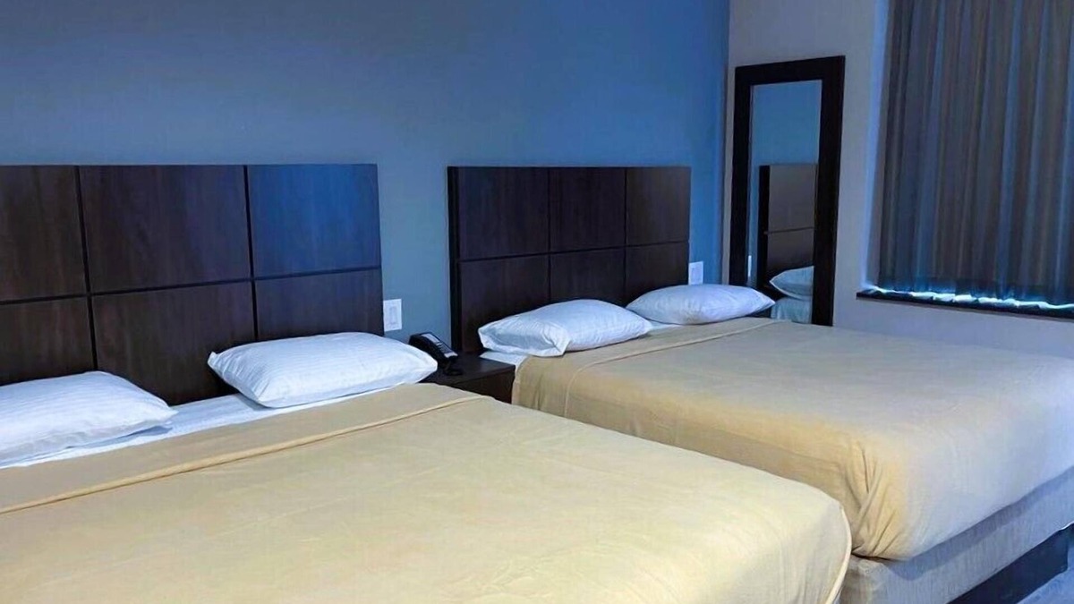 Baychester Hotel | Royal Hotel Bronx