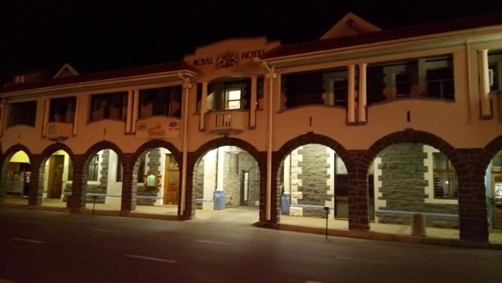 Ladysmith Hotel | Royal Hotel Ladysmith