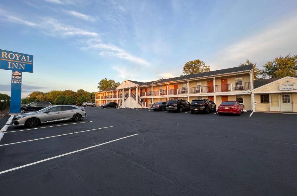 Neptune City Hotel | Royal Inn - Neptune