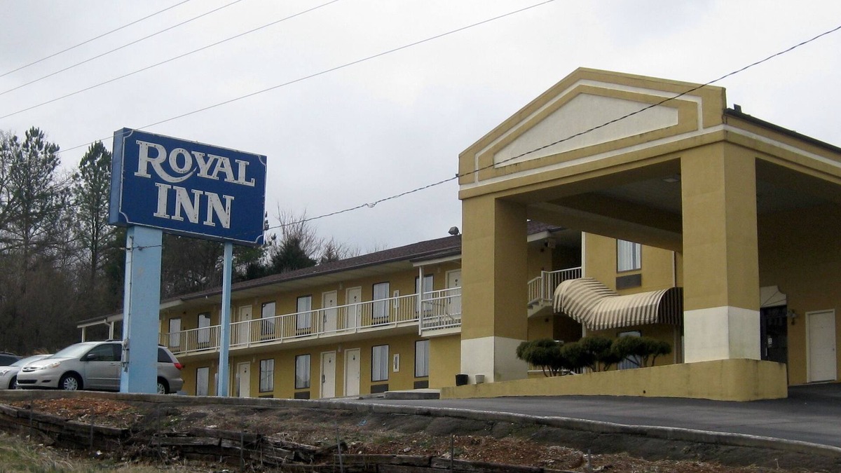 Sparta Hotel | Royal Inn