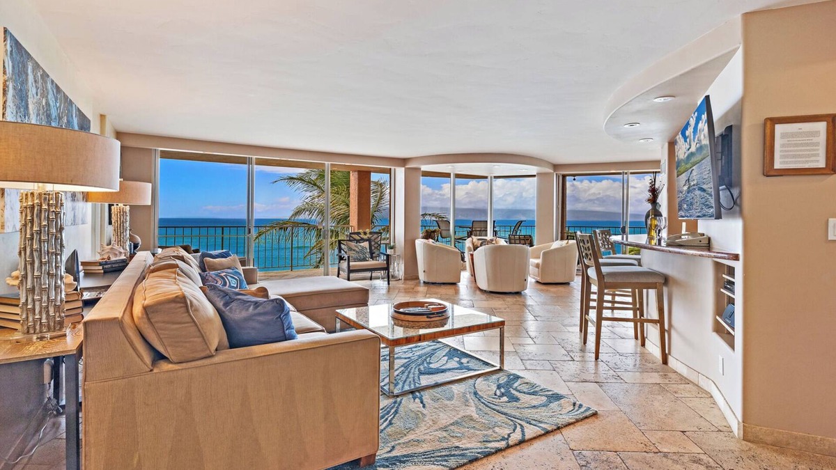 Kahana Condo | Royal Kahana 610 by Gather: Stunning Oceanfront Condo w/Wraparound Lanai & Pool