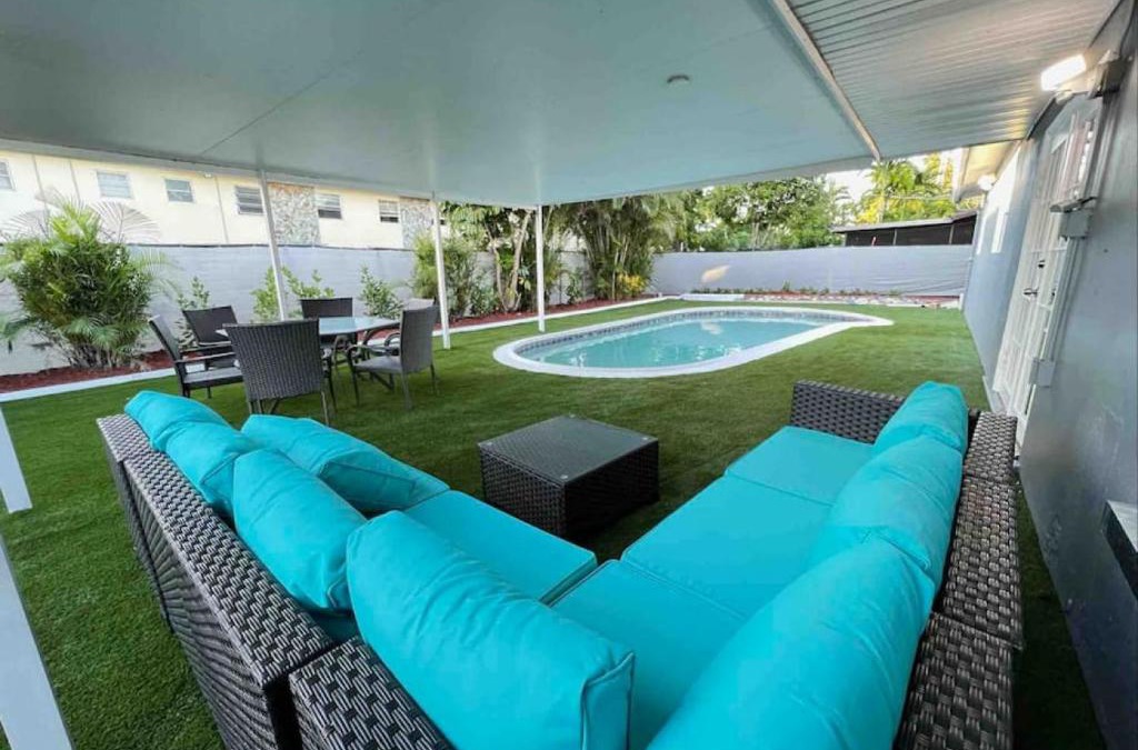 Lauderhill House | Royal Luxe Pool Home near Ft Laud airport and each