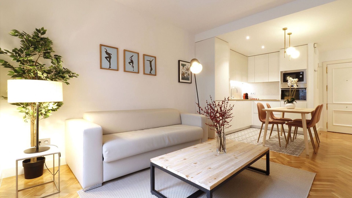 Embajadores Apartment | Royal Madrid