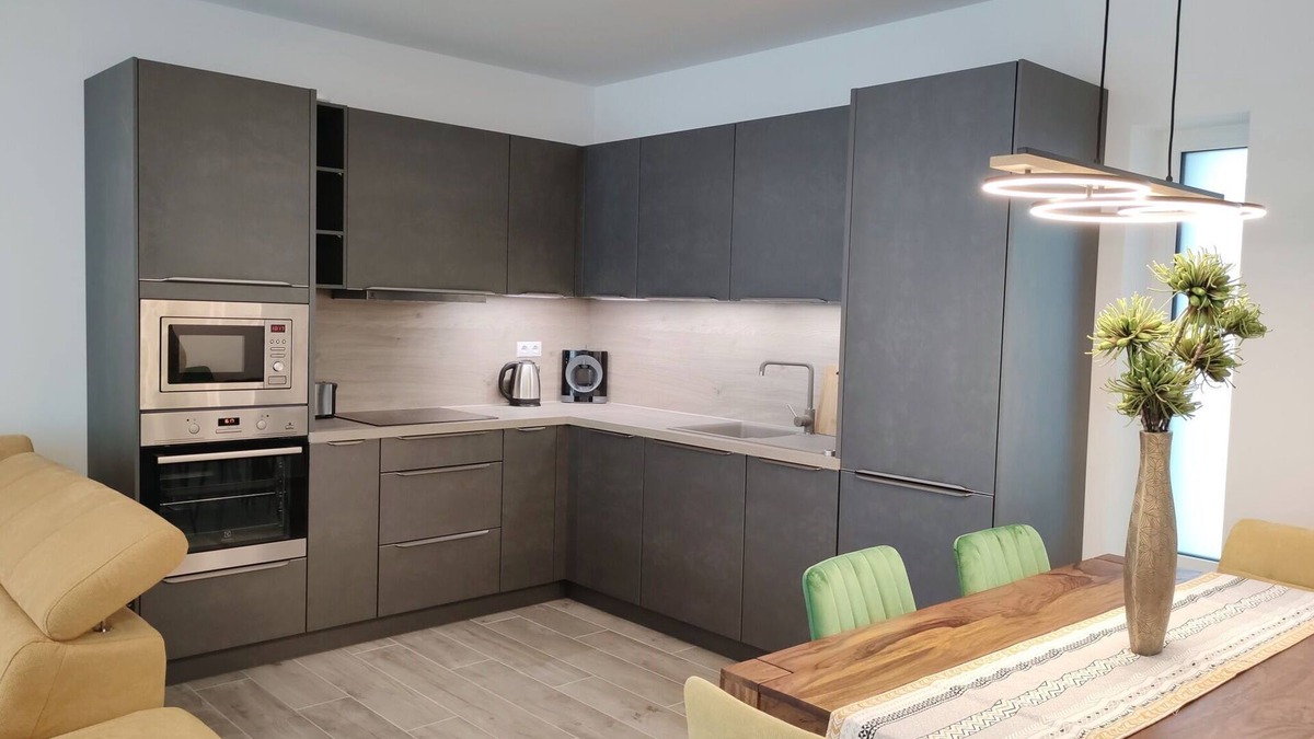 Keszthely Apartment | Royal Relax Keszthely *- Quiet new-build apartment with air conditioning, lake view & jetty