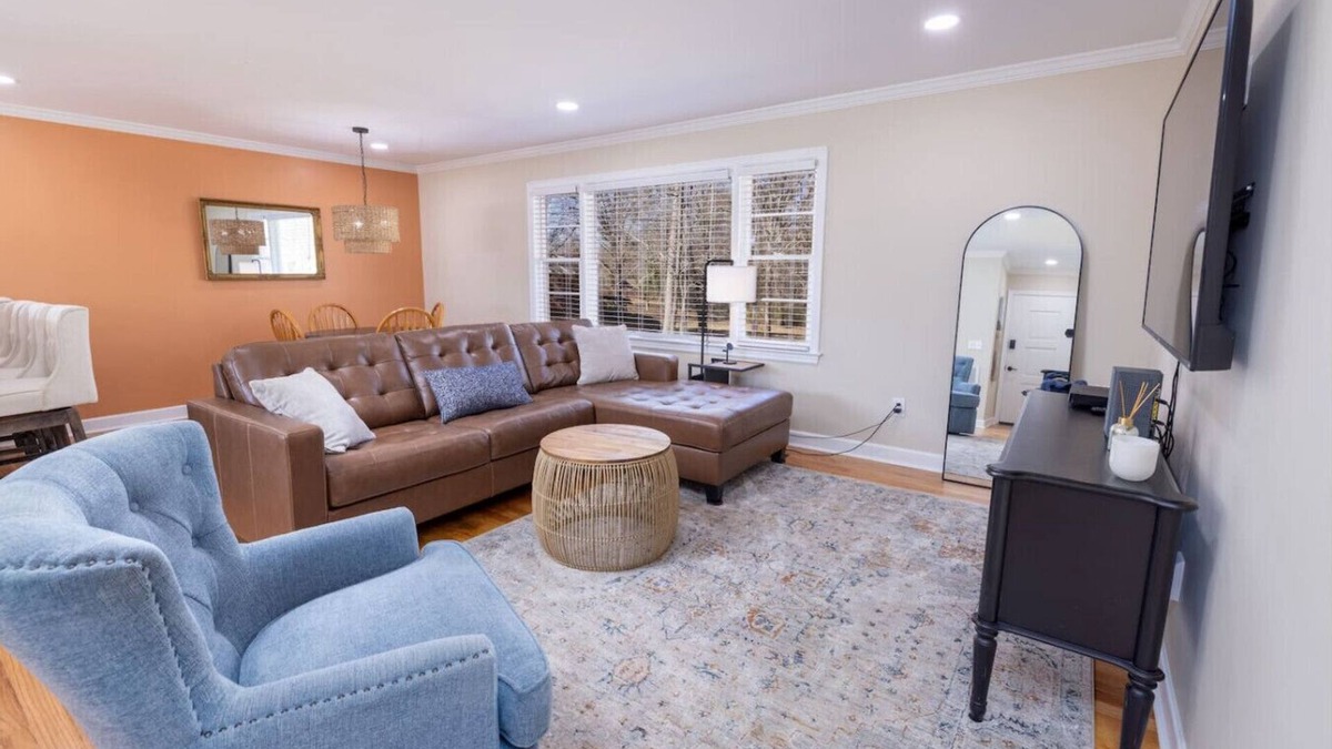 Keowee House | Royal Summit Bungalow