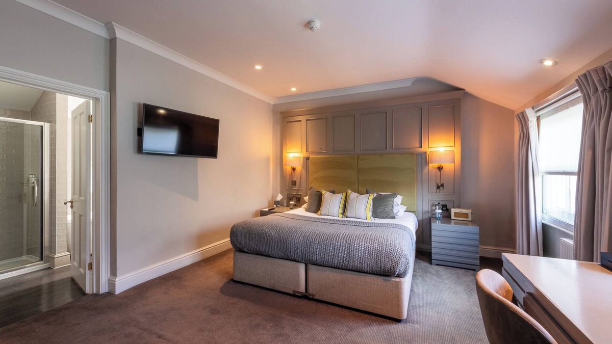 Royal Tunbridge Wells Hotel | Royal Wells Hotel