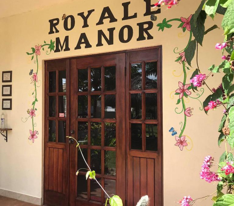 Corozal House | Royale Manor