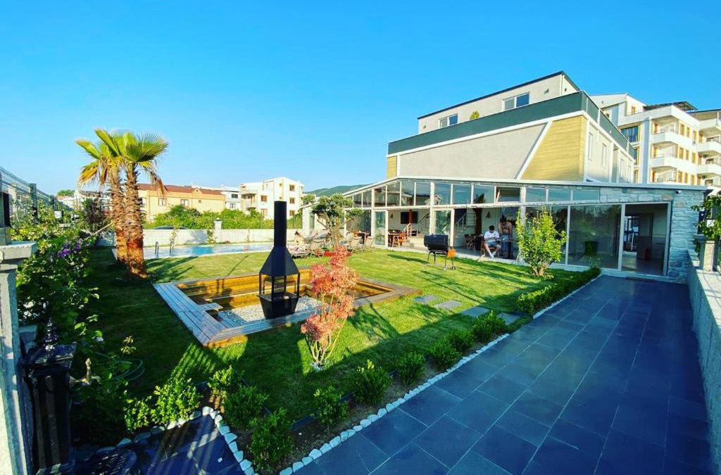 Cinarcik Hotel | Royalova Hotel