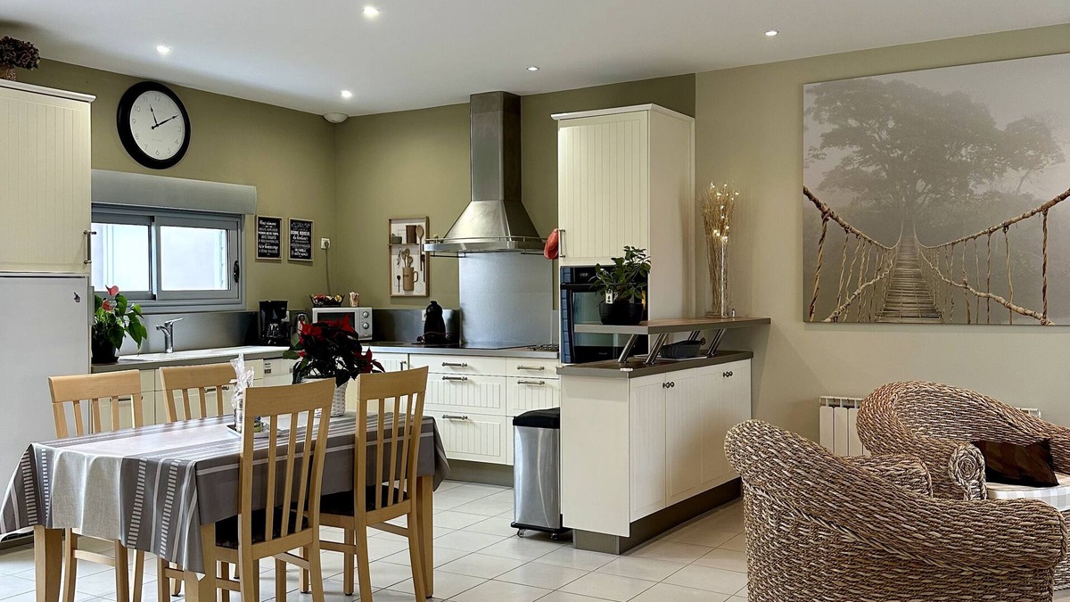 Royan House | Royan: Le Calme City house 2 to 4 people/near Seaside, City