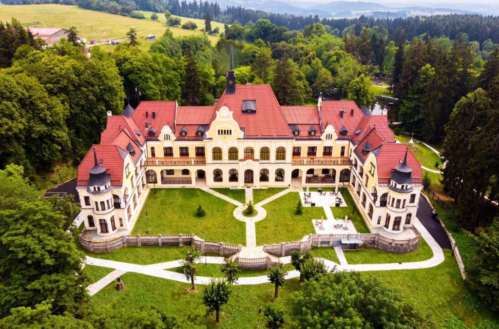 Marianske Lazne Hotel | Rubezahl-Marienbad Luxury Historical Castle Hotel & Golf-Castle Hotel Collection