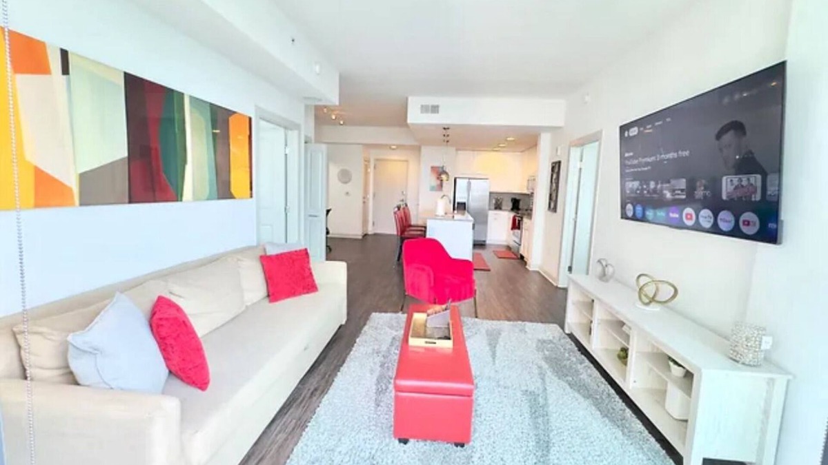 North Buckhead Apartment | Ruby Retreat | Elegance & Comfort | Pool | Workout