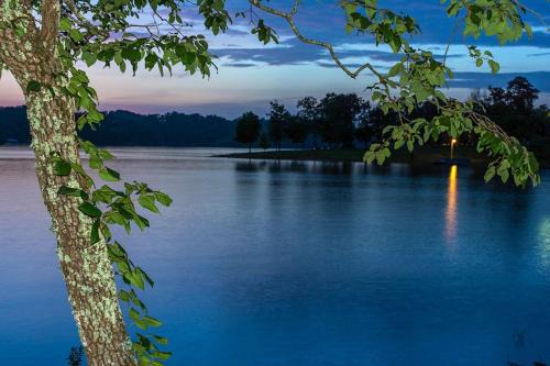 Sevierville House | Ruby's Lake House