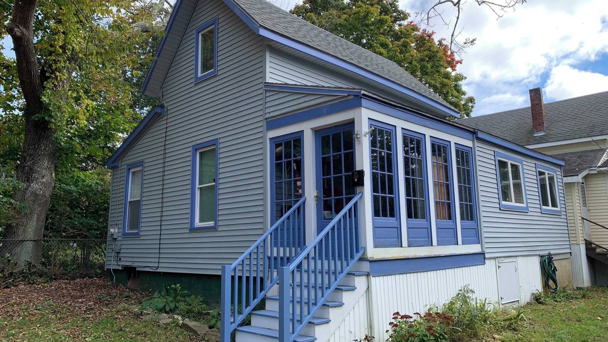 Peaks Island House | RubySayl Summary: Sim