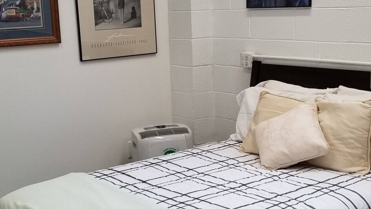 Logan Apartment | RubyZ Studio in Downtown Logan