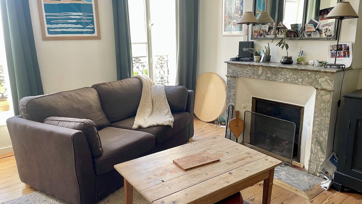 Saint-Michel Apartment | Rue du Cloître : Apt XVIII historic center for up to 7 people