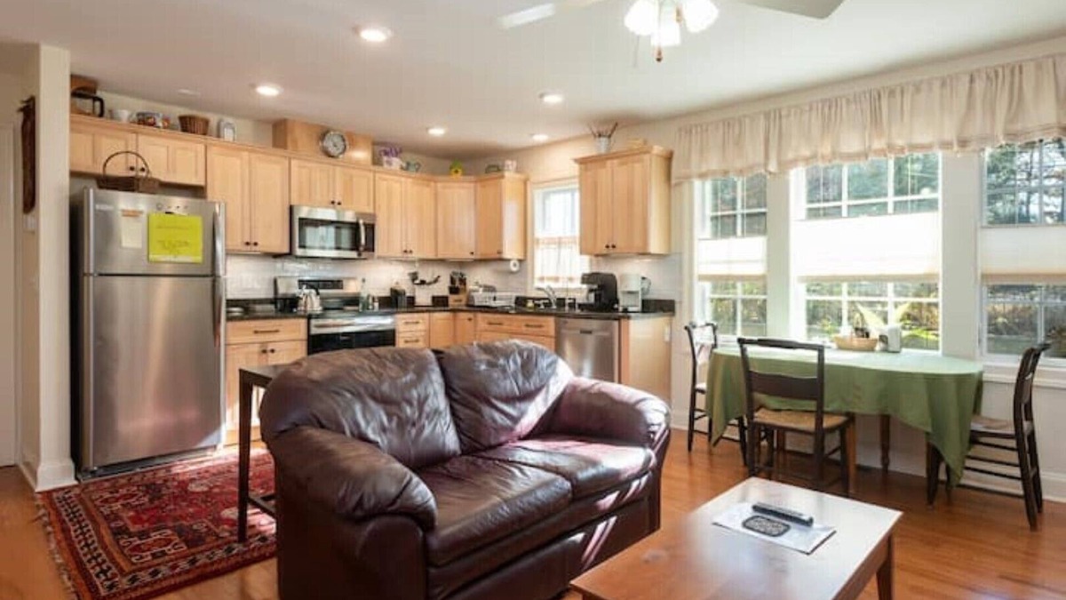 Barracks Rugby House | Rugby Road Residential -RRR- near UVa and downtown