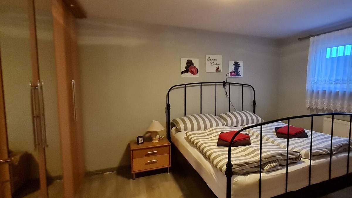 Putlitz Apartment | Ruhige Einliegerwohnung mit Eigenem Zugang in Einfamilienhaus mit Gartennutzung