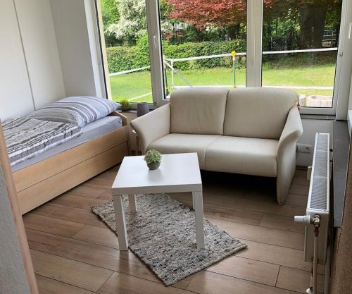 Alsdorf Apartment | Ruhiges Apartment mit Blick in den Garten