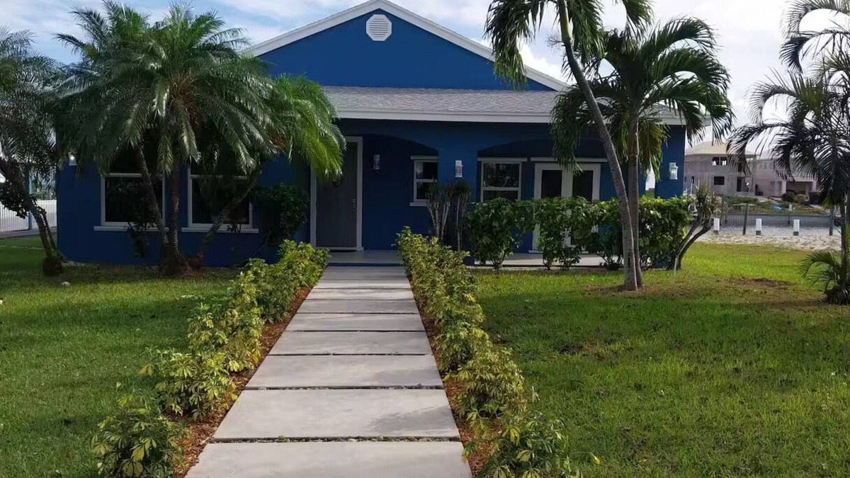 Marsh Harbour House | Rum N' Coconut