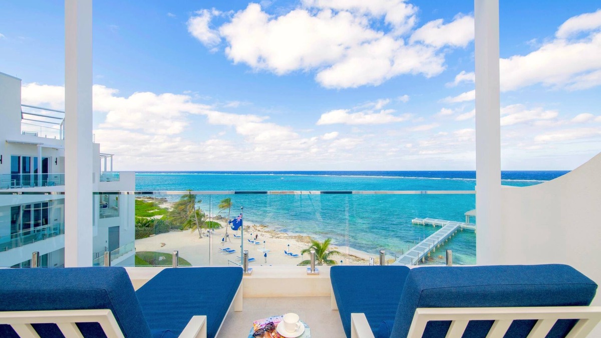 Rum Point Condo | Rum Point Resort #406 3BR Premium