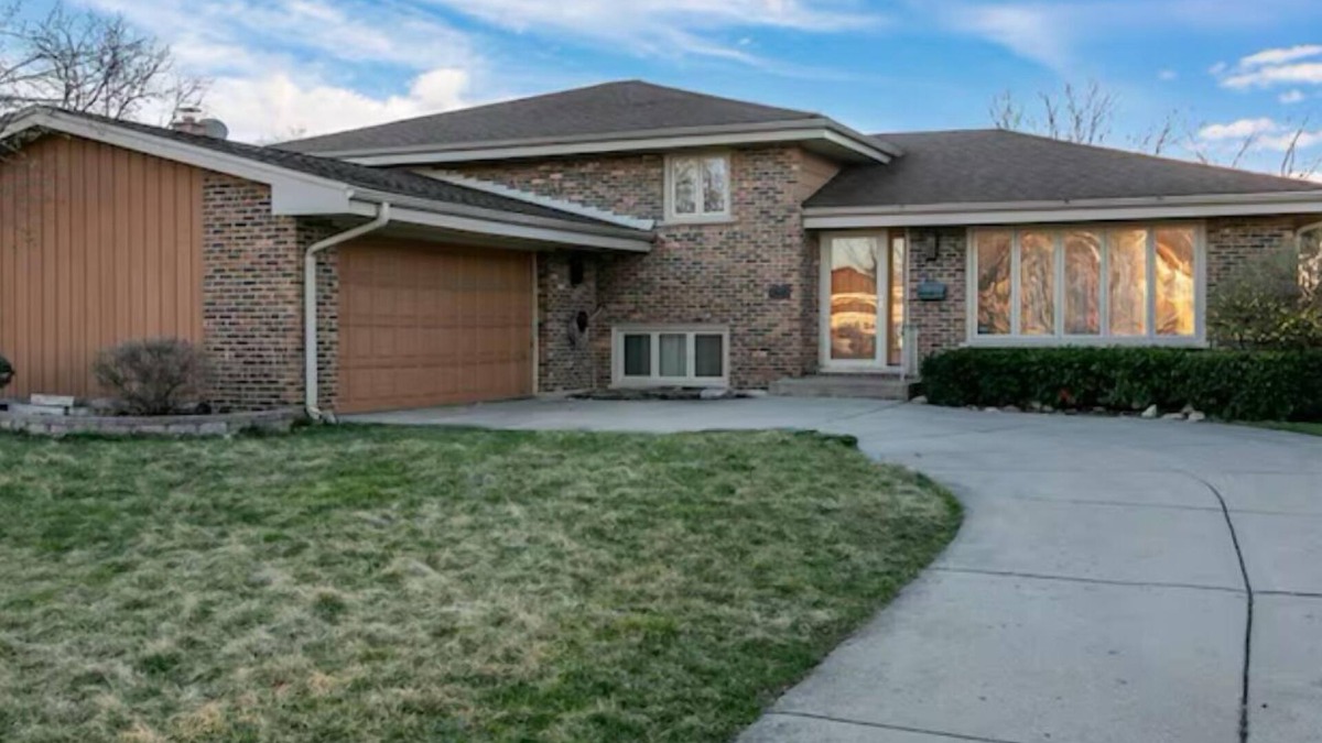 Addison House | Rumble In the JunglenCharming 3-bedroom house in nice Addison with AC, WiFi