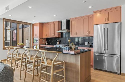 Canmore House | Rundle Lux Villa at Timberstone