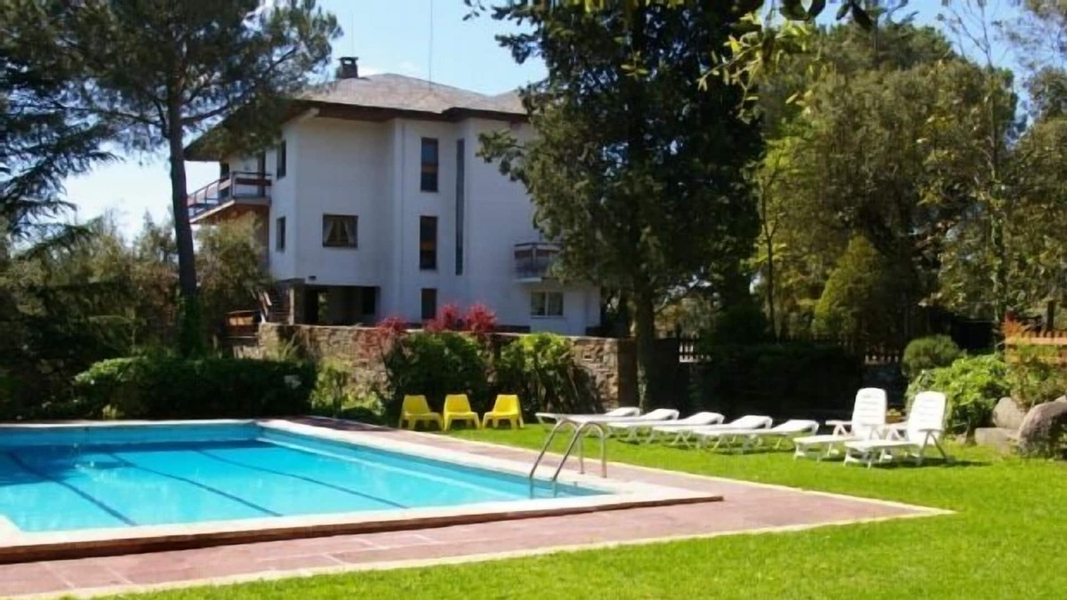 Sant Pere de Vilamajor Cottage | Rural apartment Can Verdaguer for 25 people
