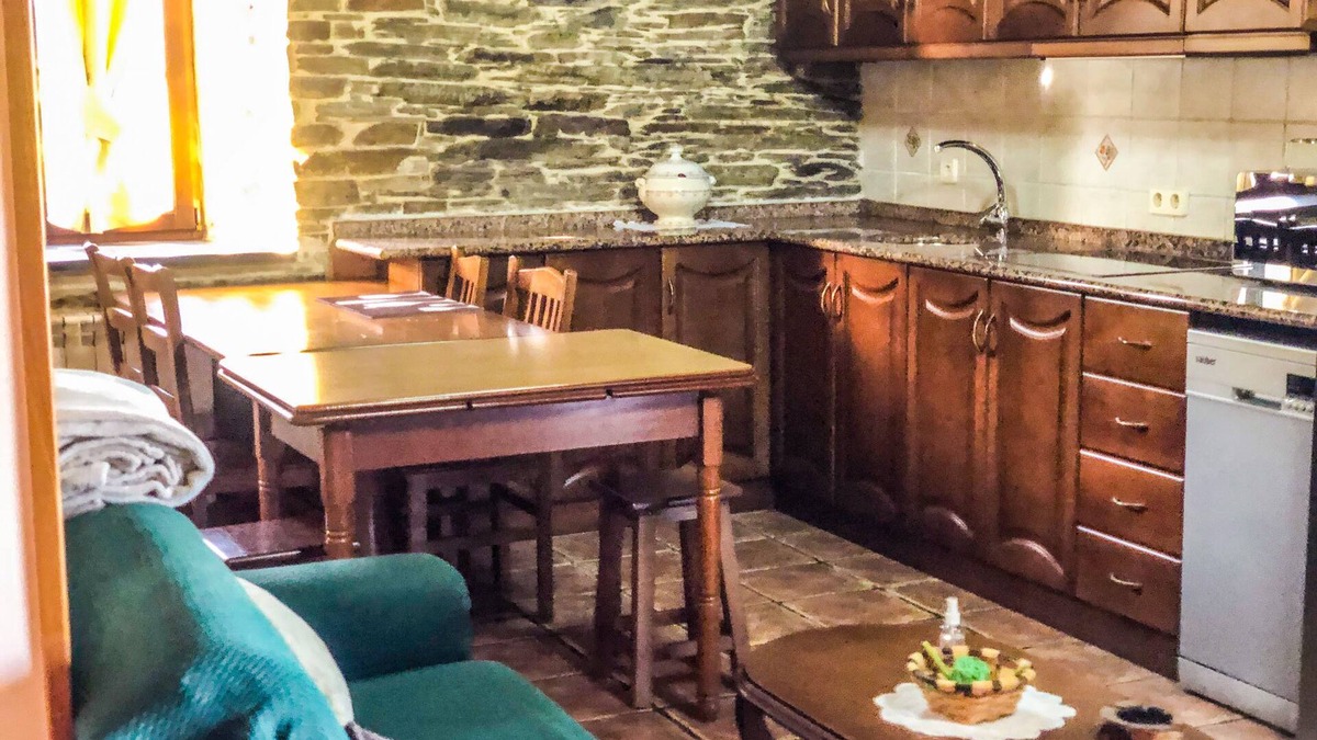 Pumares Apartment | RURAL APARTMENT "LA CARBAYEIRA" - LARGE DUPLEX WITH TWO TICKETS