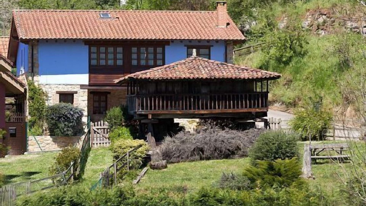Pruneda Cottage | Rural apartment Casería María Sopeña for 4 people
