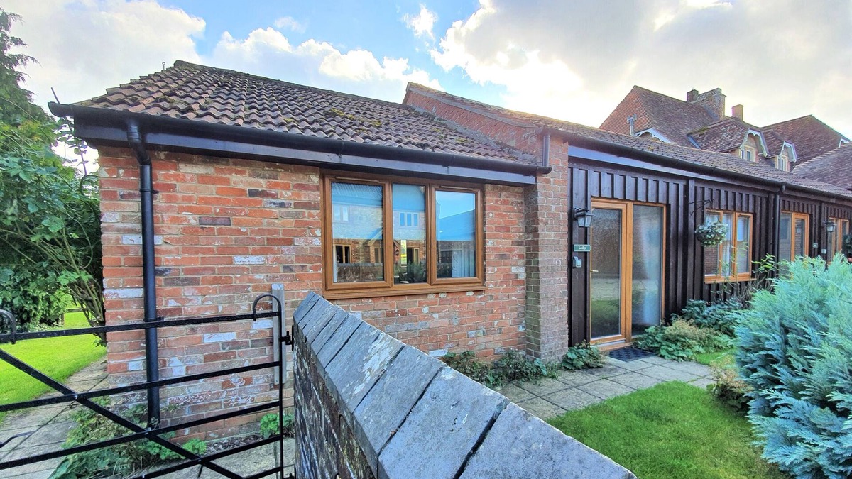 Woolland Cottage | Rural Dog-Friendly Lodge with Enclosed Garden & Pool – The Victorian Barn Dorset
